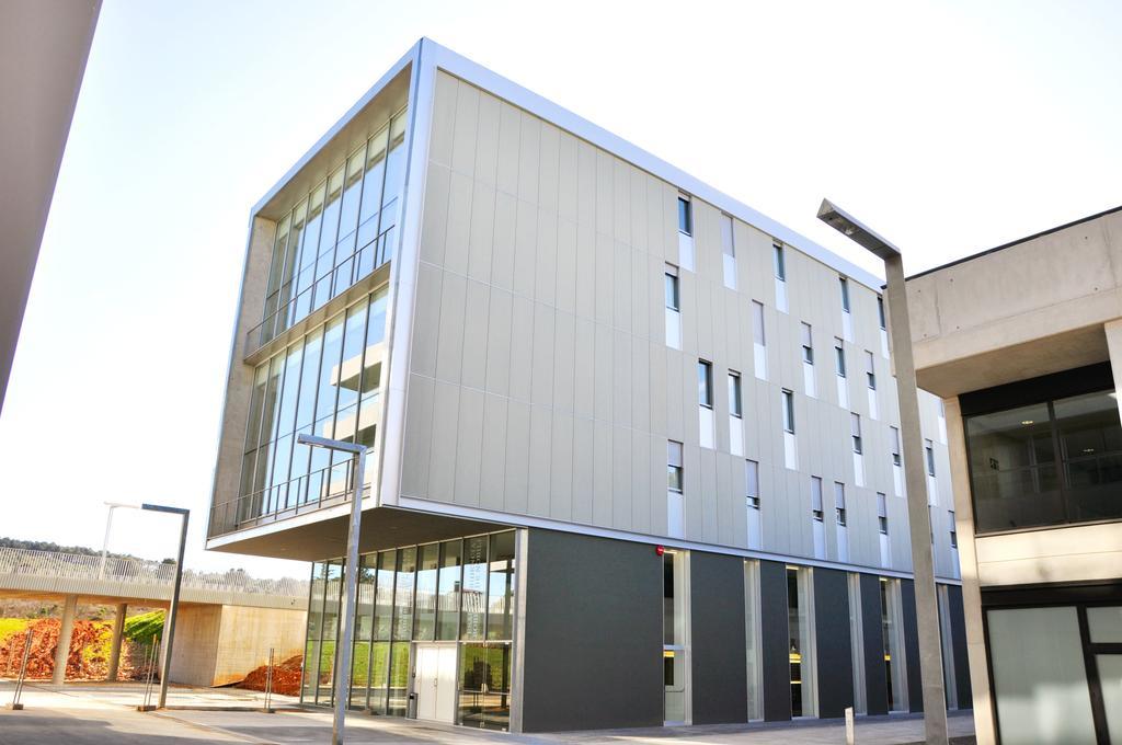 Residencia Universitaria Resa Roberto De Nobili Сант-Кугат-дель-Вальес Экстерьер фото