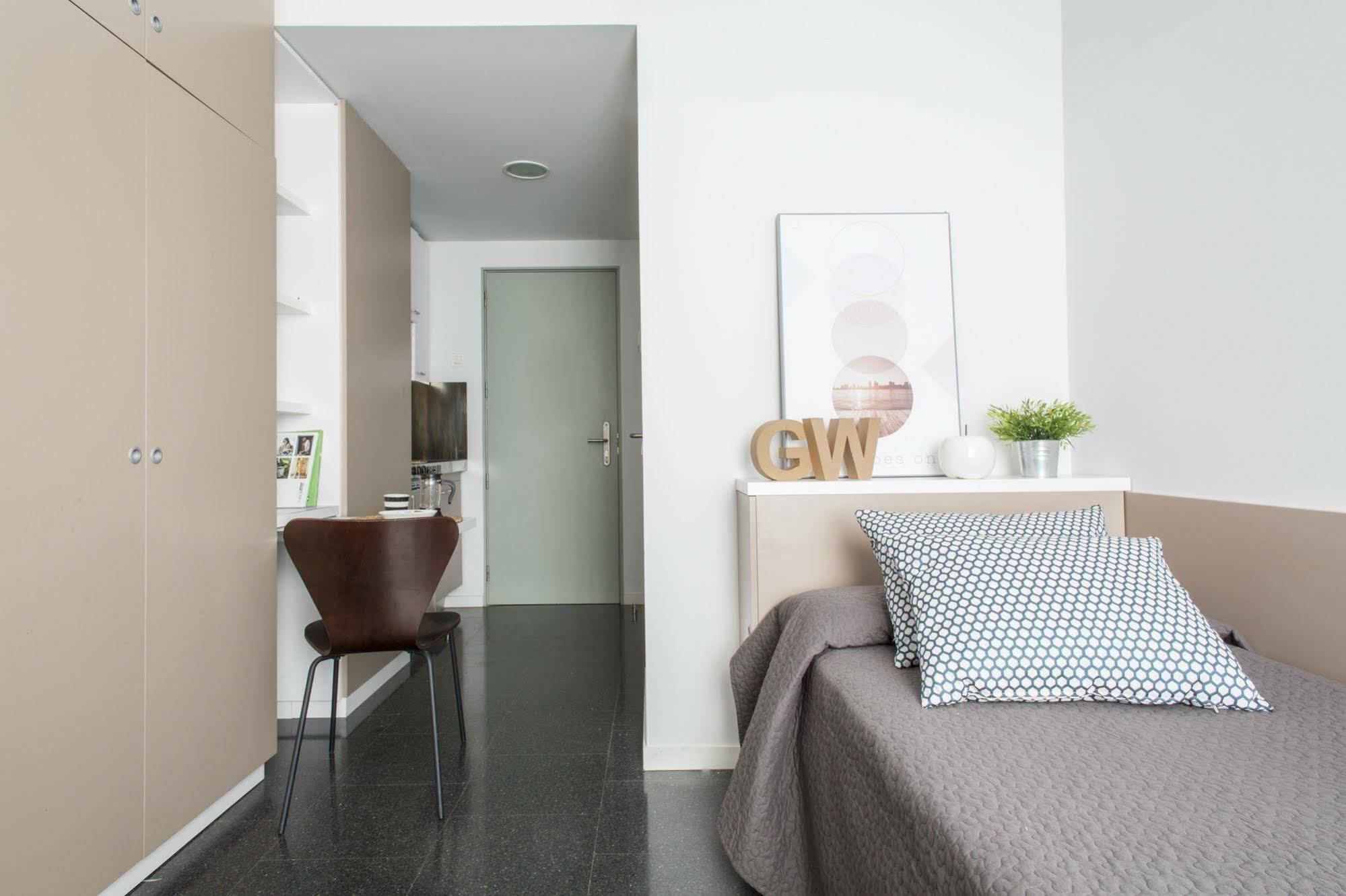 Residencia Universitaria Resa Roberto De Nobili Сант-Кугат-дель-Вальес Экстерьер фото